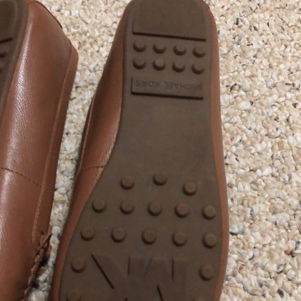 Lady’s MK shoes - Picture 4 of 4